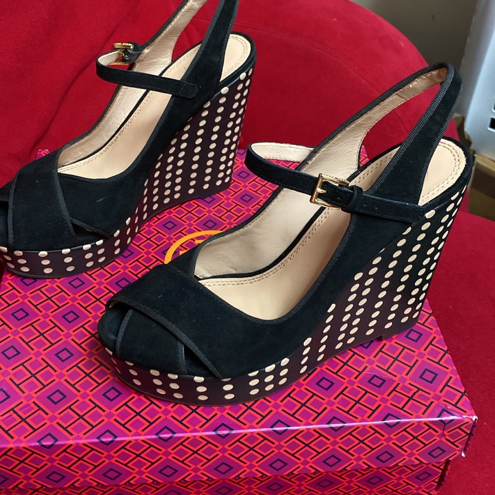 Tory Burch (Black) Lancaster suede/ Grosgrain 8.5 - Picture 2 of 5